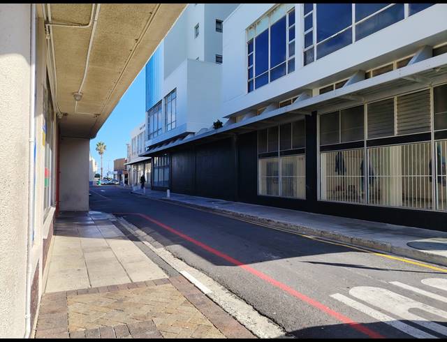 131M² BUSINESS CENTRE TO LET IN STRAND CENTRAL